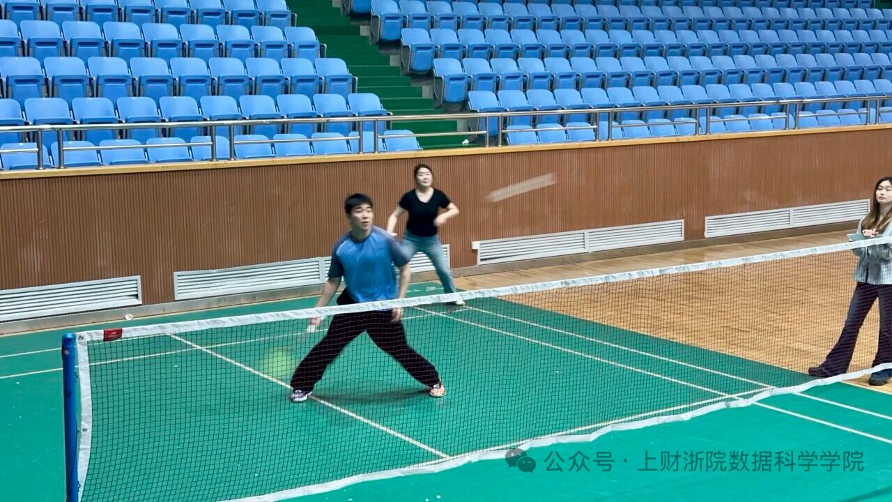 羽毛球比赛 · 照片 1